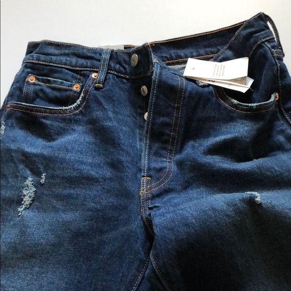 NWTLevi's 501 Skinny Stretch with Raw Hem - Picture 2 of 8
